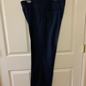 Blair Underwood men’s navy 38R cuffed flat front pant. length 40 1/2, Inseam 29
